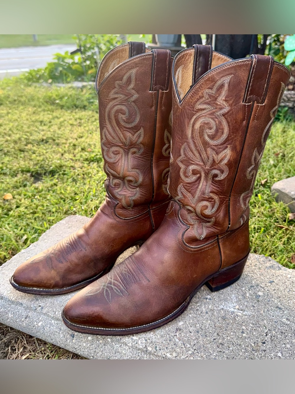 Justin Men's Classic Western Bay Apache Brown Leather Boots Size 10 D